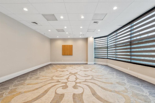 Hotel Huntington Beach image 17